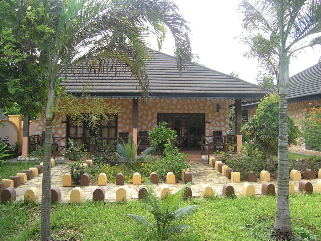 Arabian Nights Hotel Падже Екстер'єр фото