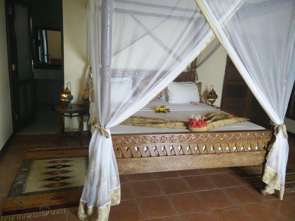 Arabian Nights Hotel Падже Екстер'єр фото